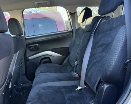 Серый Мицубиси Аутлендер, объемом двигателя 2.4 л и пробегом 218 тыс. км за 9950 $, фото 12 на Automoto.ua