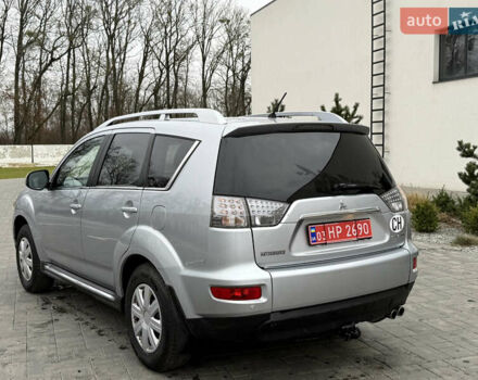 Сірий Міцубісі Аутлендер, об'ємом двигуна 2.2 л та пробігом 236 тис. км за 9800 $, фото 6 на Automoto.ua