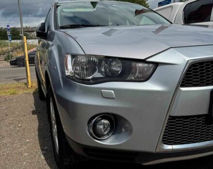 Серый Мицубиси Аутлендер, объемом двигателя 2.1 л и пробегом 225 тыс. км за 11500 $, фото 13 на Automoto.ua