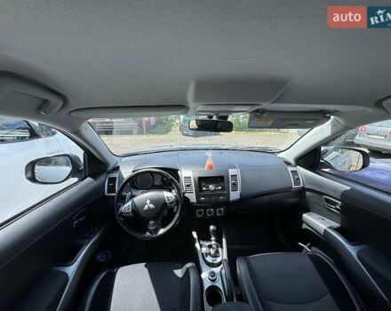 Серый Мицубиси Аутлендер, объемом двигателя 2.2 л и пробегом 223 тыс. км за 11500 $, фото 11 на Automoto.ua