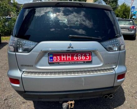 Серый Мицубиси Аутлендер, объемом двигателя 2.1 л и пробегом 225 тыс. км за 11500 $, фото 4 на Automoto.ua