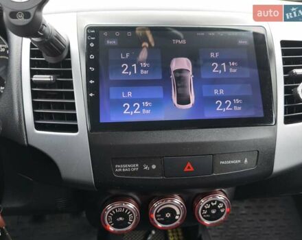 Серый Мицубиси Аутлендер, объемом двигателя 2.3 л и пробегом 263 тыс. км за 11400 $, фото 12 на Automoto.ua