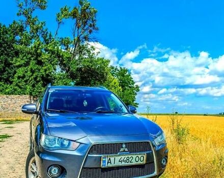 Сірий Міцубісі Аутлендер, об'ємом двигуна 2.2 л та пробігом 240 тис. км за 10900 $, фото 1 на Automoto.ua