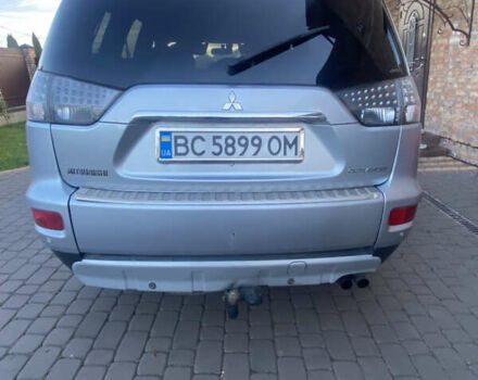 Серый Мицубиси Аутлендер, объемом двигателя 2 л и пробегом 286 тыс. км за 10300 $, фото 4 на Automoto.ua