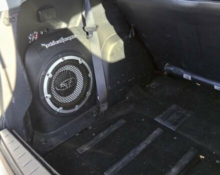 Серый Мицубиси Аутлендер, объемом двигателя 2.2 л и пробегом 236 тыс. км за 10500 $, фото 3 на Automoto.ua