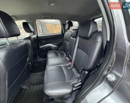 Серый Мицубиси Аутлендер, объемом двигателя 2.2 л и пробегом 289 тыс. км за 11300 $, фото 50 на Automoto.ua