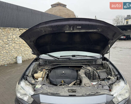 Серый Мицубиси Аутлендер, объемом двигателя 2.2 л и пробегом 230 тыс. км за 11000 $, фото 30 на Automoto.ua