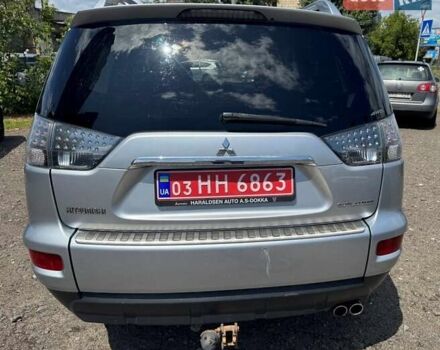 Серый Мицубиси Аутлендер, объемом двигателя 2.2 л и пробегом 223 тыс. км за 11500 $, фото 5 на Automoto.ua
