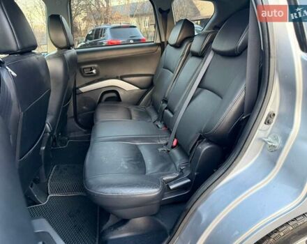 Серый Мицубиси Аутлендер, объемом двигателя 2.18 л и пробегом 294 тыс. км за 10799 $, фото 15 на Automoto.ua