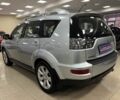 Серый Мицубиси Аутлендер, объемом двигателя 2.4 л и пробегом 182 тыс. км за 10800 $, фото 3 на Automoto.ua