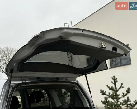 Сірий Міцубісі Аутлендер, об'ємом двигуна 2.2 л та пробігом 236 тис. км за 9800 $, фото 21 на Automoto.ua