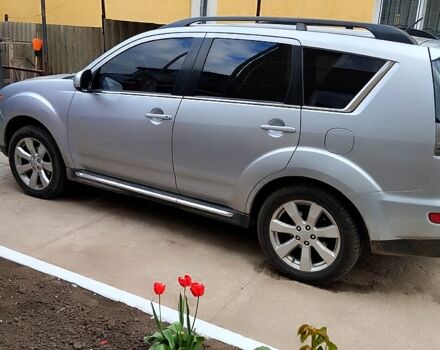 Мицубиси Аутлендер 2010 в Великой Александровке на Automoto.ua Серый Мицубиси Аутлендер, объемом двигателя 2.2 л и пробегом 300 тыс. км за 12000 $, фото 5 на Automoto.ua