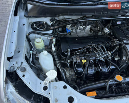 Серый Мицубиси Аутлендер, объемом двигателя 2.4 л и пробегом 218 тыс. км за 9950 $, фото 36 на Automoto.ua