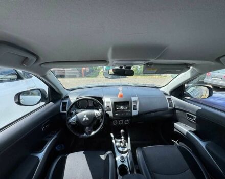 Серый Мицубиси Аутлендер, объемом двигателя 2.1 л и пробегом 225 тыс. км за 11500 $, фото 10 на Automoto.ua