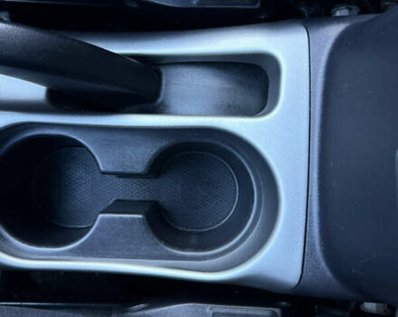 Серый Мицубиси Аутлендер, объемом двигателя 2.4 л и пробегом 218 тыс. км за 9950 $, фото 7 на Automoto.ua