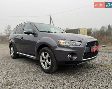 Серый Мицубиси Аутлендер, объемом двигателя 2.2 л и пробегом 289 тыс. км за 11300 $, фото 15 на Automoto.ua