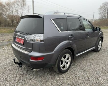 Серый Мицубиси Аутлендер, объемом двигателя 2.2 л и пробегом 289 тыс. км за 11300 $, фото 5 на Automoto.ua