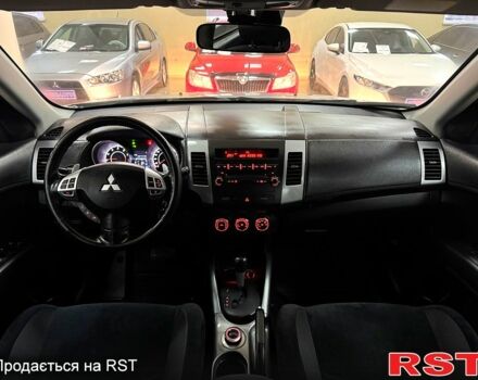 Серый Мицубиси Аутлендер, объемом двигателя 2.4 л и пробегом 182 тыс. км за 10800 $, фото 10 на Automoto.ua