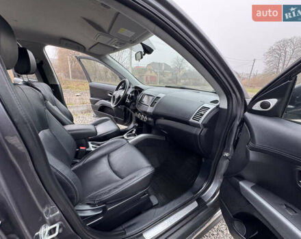 Серый Мицубиси Аутлендер, объемом двигателя 2.2 л и пробегом 289 тыс. км за 11300 $, фото 65 на Automoto.ua