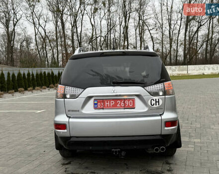 Сірий Міцубісі Аутлендер, об'ємом двигуна 2.2 л та пробігом 236 тис. км за 9800 $, фото 5 на Automoto.ua