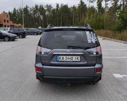 Серый Мицубиси Аутлендер, объемом двигателя 2.3 л и пробегом 263 тыс. км за 11400 $, фото 4 на Automoto.ua