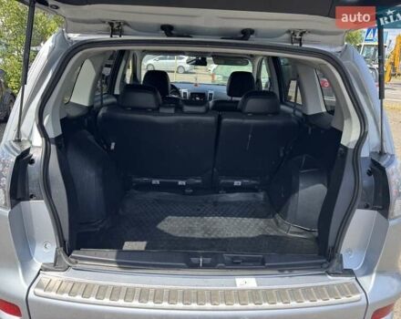 Серый Мицубиси Аутлендер, объемом двигателя 2.2 л и пробегом 223 тыс. км за 11500 $, фото 6 на Automoto.ua