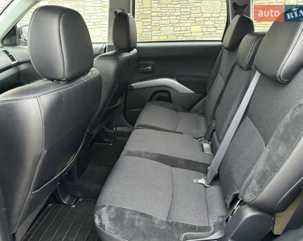 Серый Мицубиси Аутлендер, объемом двигателя 2.2 л и пробегом 217 тыс. км за 10900 $, фото 12 на Automoto.ua