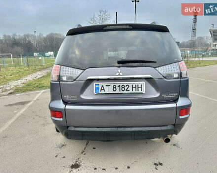 Серый Мицубиси Аутлендер, объемом двигателя 2.4 л и пробегом 270 тыс. км за 8450 $, фото 3 на Automoto.ua