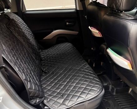 Мицубиси Аутлендер 2010 в Великой Александровке на Automoto.ua Серый Мицубиси Аутлендер, объемом двигателя 2.2 л и пробегом 300 тыс. км за 12000 $, фото 6 на Automoto.ua