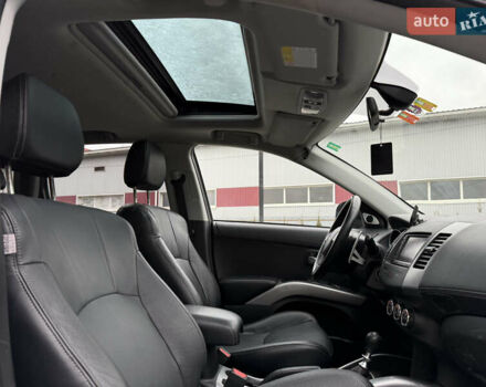 Сірий Міцубісі Аутлендер, об'ємом двигуна 2.2 л та пробігом 236 тис. км за 9800 $, фото 34 на Automoto.ua