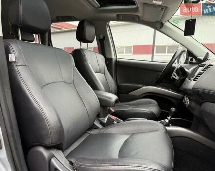 Сірий Міцубісі Аутлендер, об'ємом двигуна 2.2 л та пробігом 236 тис. км за 9800 $, фото 37 на Automoto.ua