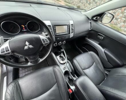 Серый Мицубиси Аутлендер, объемом двигателя 2.2 л и пробегом 289 тыс. км за 11300 $, фото 12 на Automoto.ua