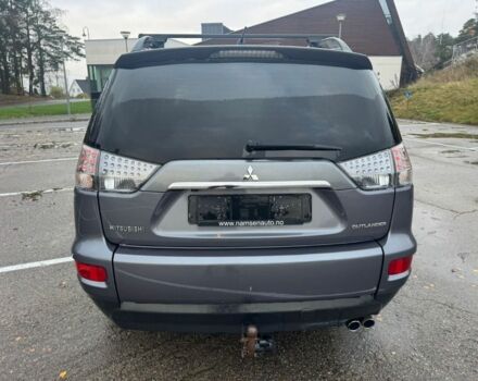 Серый Мицубиси Аутлендер, объемом двигателя 0 л и пробегом 260 тыс. км за 6000 $, фото 7 на Automoto.ua