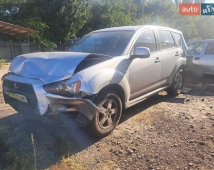 Серый Мицубиси Аутлендер, объемом двигателя 2 л и пробегом 150 тыс. км за 3800 $, фото 6 на Automoto.ua