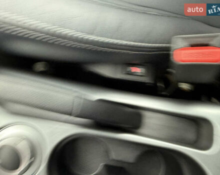 Сірий Міцубісі Аутлендер, об'ємом двигуна 2.2 л та пробігом 236 тис. км за 9800 $, фото 55 на Automoto.ua