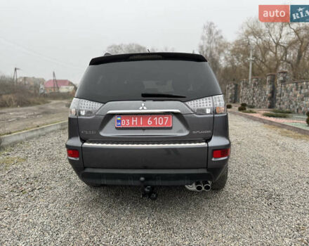 Серый Мицубиси Аутлендер, объемом двигателя 2.2 л и пробегом 289 тыс. км за 11300 $, фото 26 на Automoto.ua