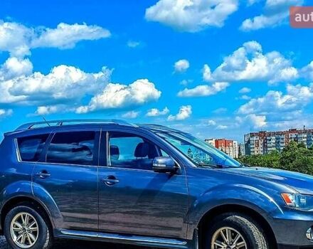 Сірий Міцубісі Аутлендер, об'ємом двигуна 2.2 л та пробігом 240 тис. км за 10900 $, фото 2 на Automoto.ua