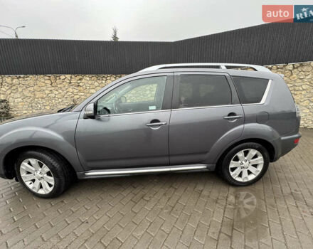 Серый Мицубиси Аутлендер, объемом двигателя 2.2 л и пробегом 230 тыс. км за 11000 $, фото 9 на Automoto.ua