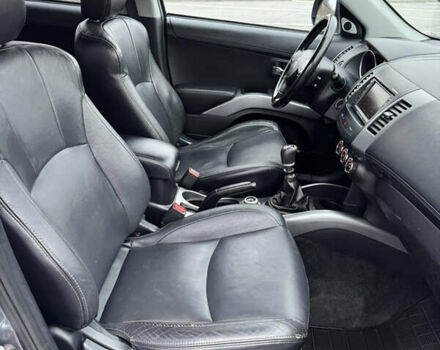 Серый Мицубиси Аутлендер, объемом двигателя 2.2 л и пробегом 160 тыс. км за 11350 $, фото 36 на Automoto.ua