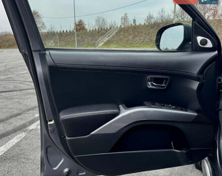 Серый Мицубиси Аутлендер, объемом двигателя 2.2 л и пробегом 160 тыс. км за 11350 $, фото 30 на Automoto.ua