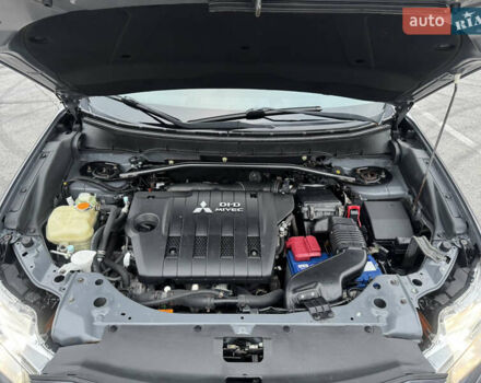 Серый Мицубиси Аутлендер, объемом двигателя 2.2 л и пробегом 160 тыс. км за 11350 $, фото 47 на Automoto.ua