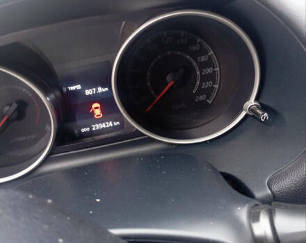 Сірий Міцубісі Аутлендер, об'ємом двигуна 2.18 л та пробігом 239 тис. км за 12000 $, фото 18 на Automoto.ua