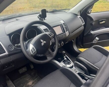 Сірий Міцубісі Аутлендер, об'ємом двигуна 2.2 л та пробігом 197 тис. км за 11500 $, фото 4 на Automoto.ua