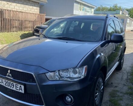 Серый Мицубиси Аутлендер, объемом двигателя 2.2 л и пробегом 240 тыс. км за 10500 $, фото 3 на Automoto.ua