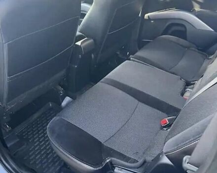 Серый Мицубиси Аутлендер, объемом двигателя 2.2 л и пробегом 248 тыс. км за 11000 $, фото 18 на Automoto.ua