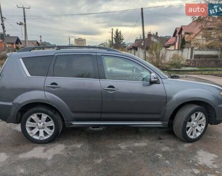 Серый Мицубиси Аутлендер, объемом двигателя 2.2 л и пробегом 204 тыс. км за 10200 $, фото 1 на Automoto.ua