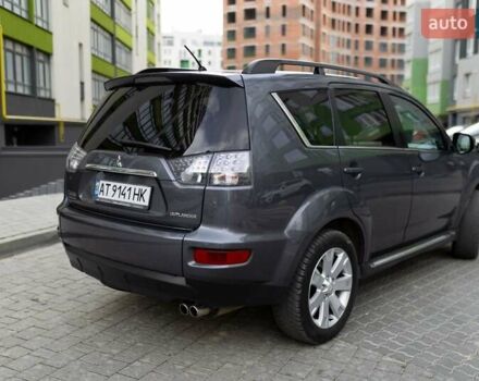Серый Мицубиси Аутлендер, объемом двигателя 2.27 л и пробегом 291 тыс. км за 9700 $, фото 18 на Automoto.ua