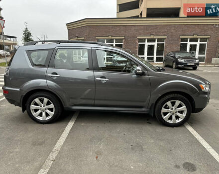 Серый Мицубиси Аутлендер, объемом двигателя 2.4 л и пробегом 226 тыс. км за 10200 $, фото 11 на Automoto.ua