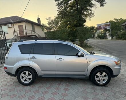 Серый Мицубиси Аутлендер, объемом двигателя 2.4 л и пробегом 188 тыс. км за 10999 $, фото 4 на Automoto.ua