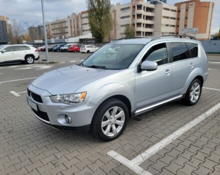 Серый Мицубиси Аутлендер, объемом двигателя 2.2 л и пробегом 175 тыс. км за 10999 $, фото 3 на Automoto.ua